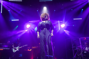 Jill Scott Makes A Pointe In Australia